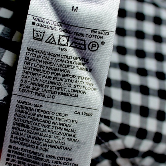 GAP Black and White Checkered Top - Picture 9 of 11